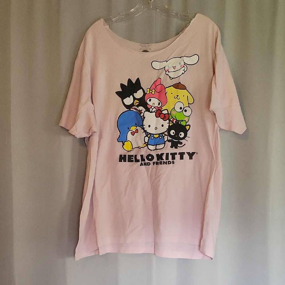 Hello Kitty Pink Graphic Short Sleeve Tee